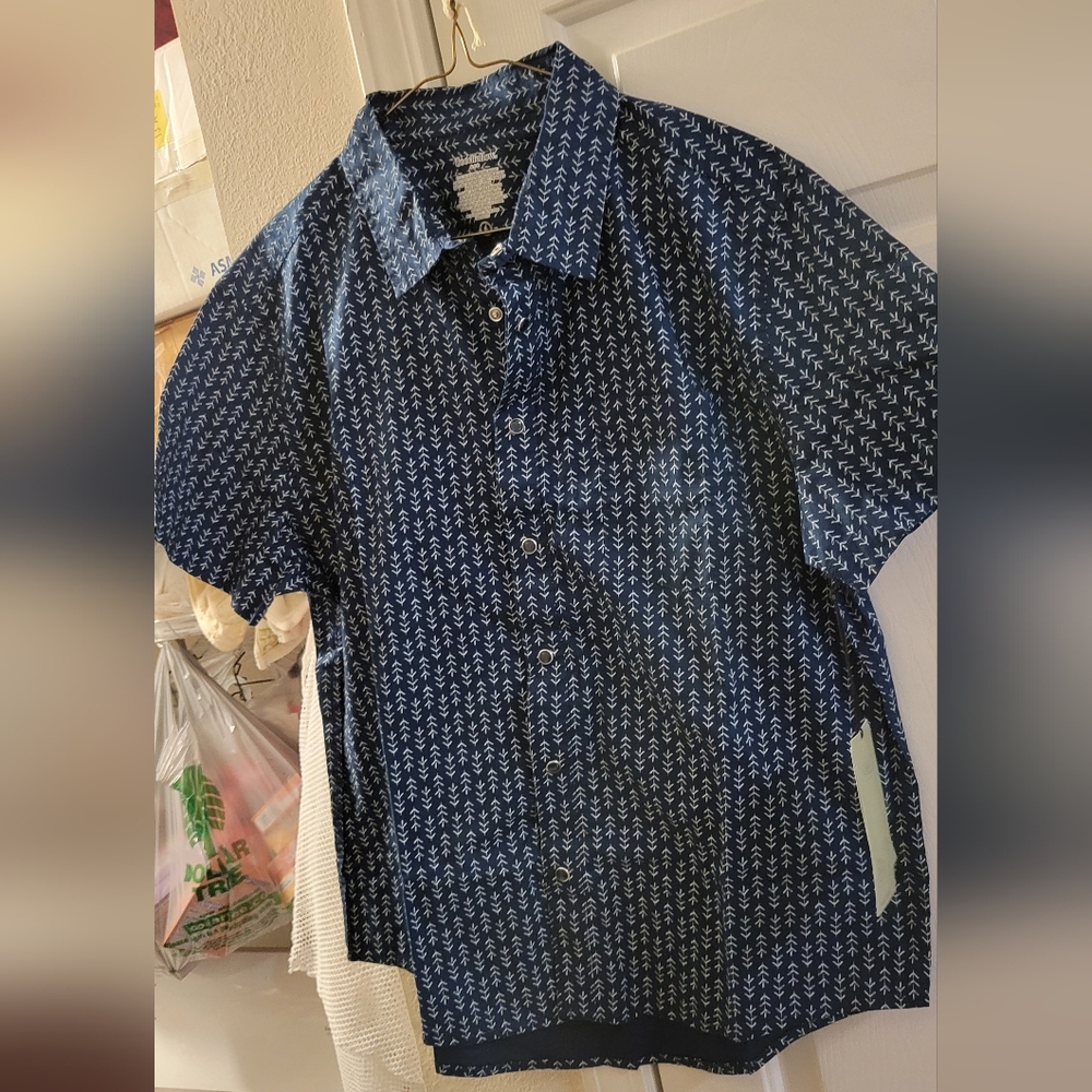 Goodfellow & Co Navy Blue Casual Button Down Shirt with Textured Design